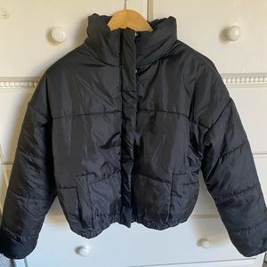 Black crop puffer jacket